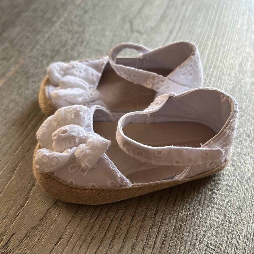Children’s place girls white sandals